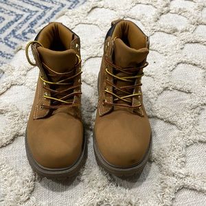 Eddie Bauer boys work boots- size 13 smoke free home. Never worn